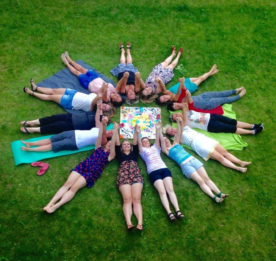 Fêter un anniversaire entre amis dans une salle d'escape game proche du Lavandou